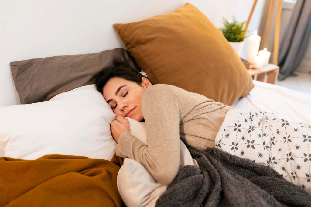 woman-sleeping-peacefully-bed - no sleep apnea